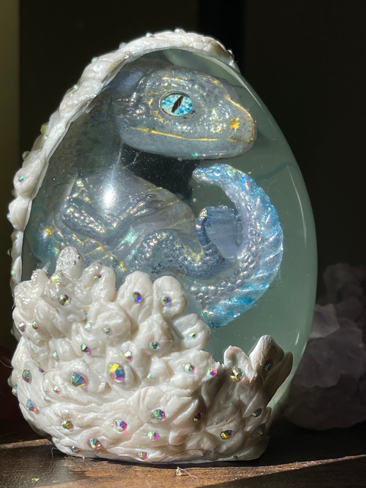 Diamond Ripplet Dragon Egg with Lighted Base