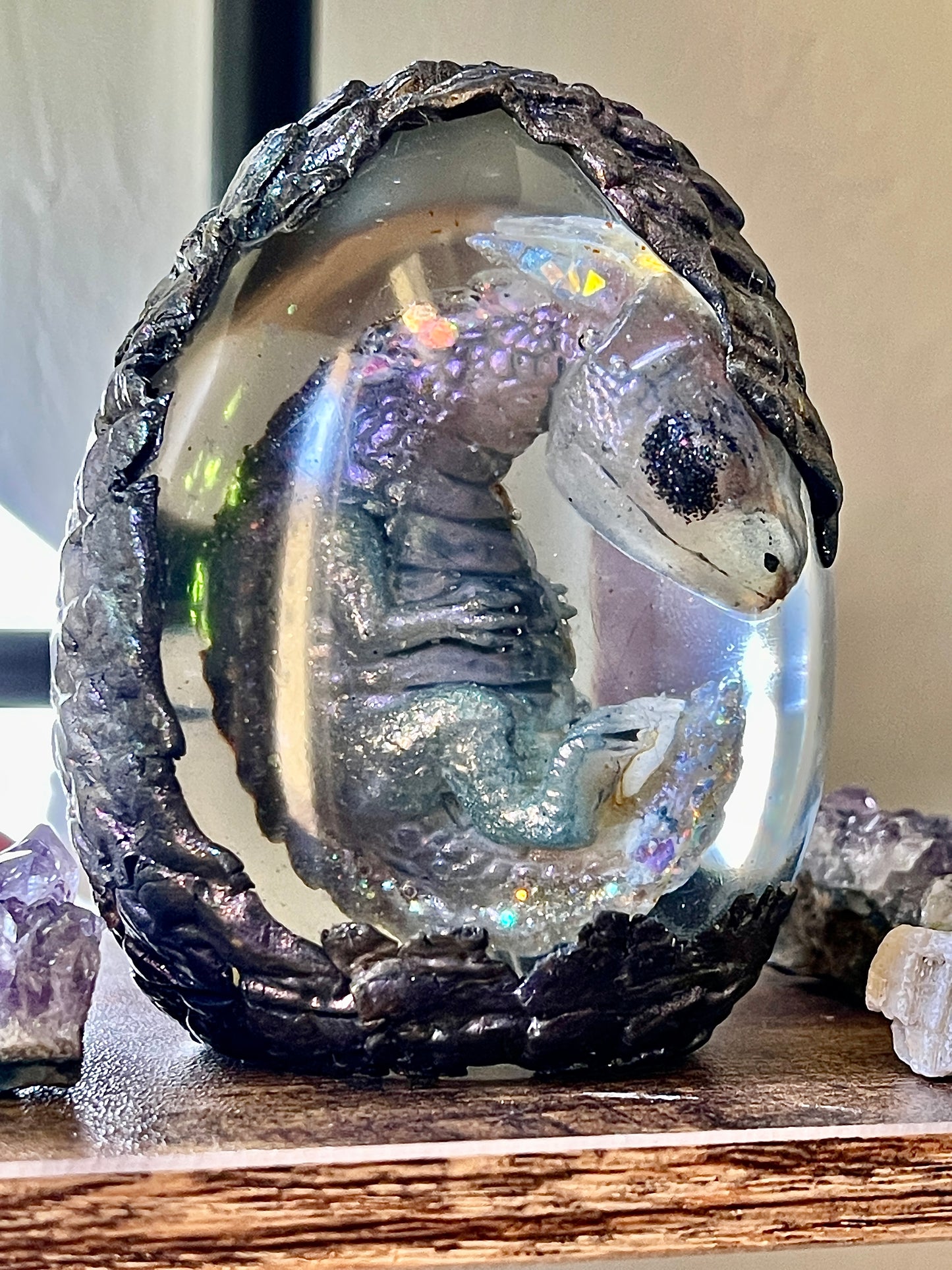 Hydion Legendary Dragon Egg with Lighted Base