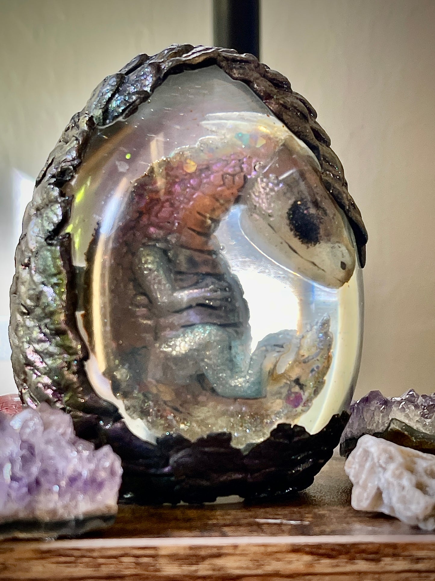 Hydion Legendary Dragon Egg with Lighted Base