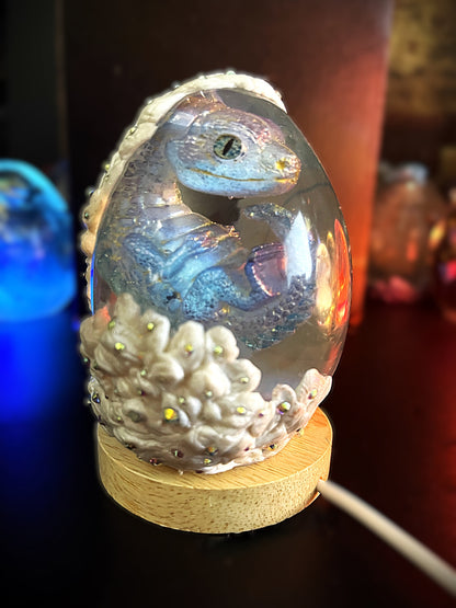 Diamond Ripplet Dragon Egg with Lighted Base